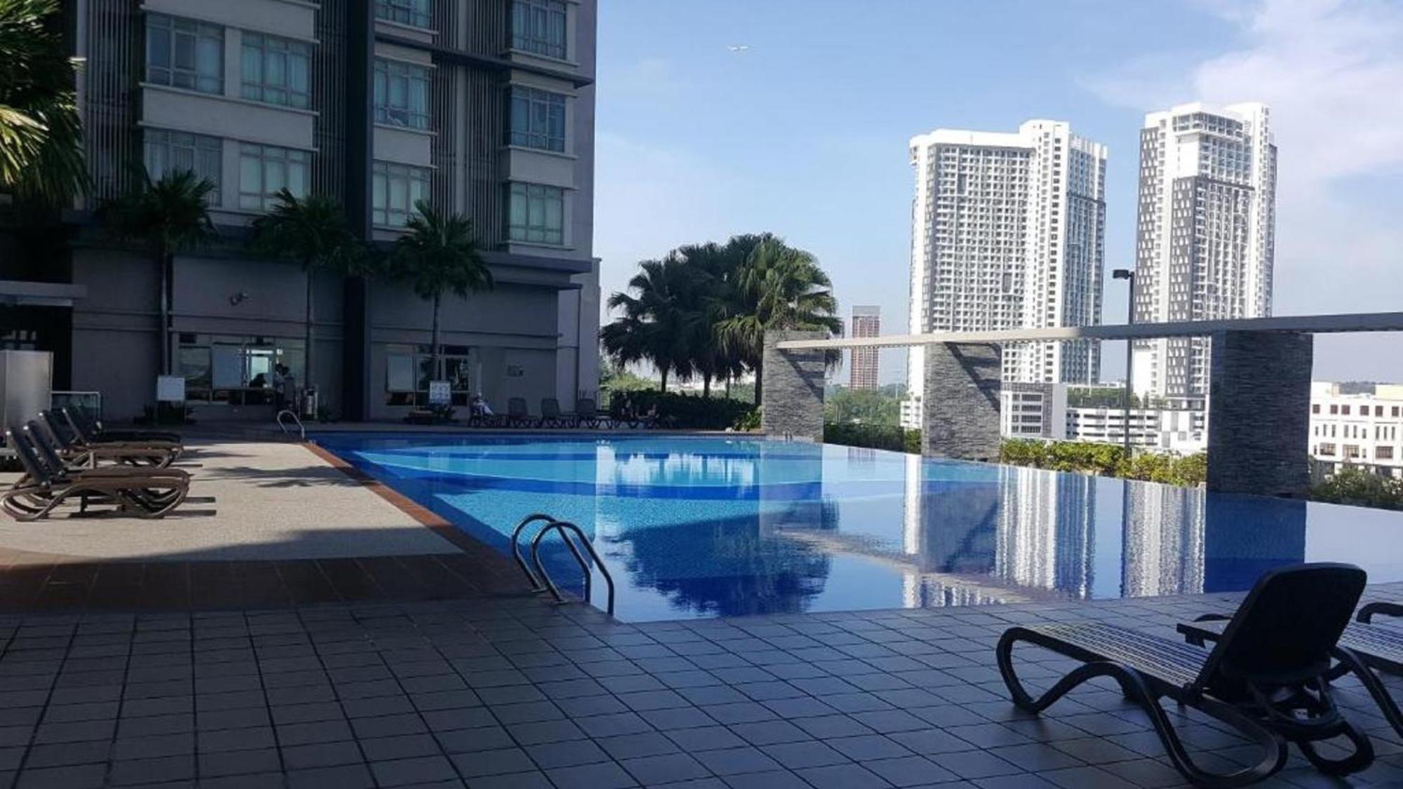 Shaftesbury Residences Cyberjaya Studio Suites Free Parking Exterior photo