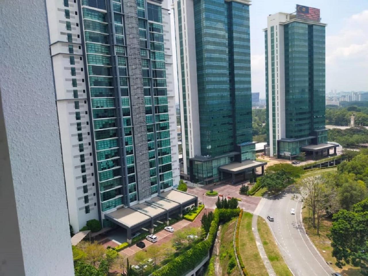 Shaftesbury Residences Cyberjaya Studio Suites Free Parking Exterior photo